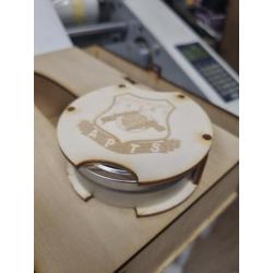 Pince en bois pour boite de plomb